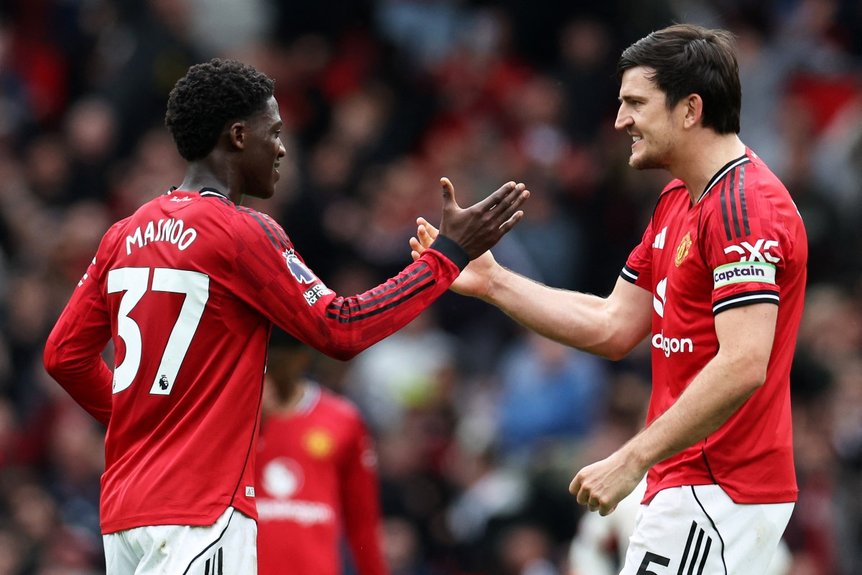 Man Utd Edge Liverpool in Thriller to Seal Champions League Qualification