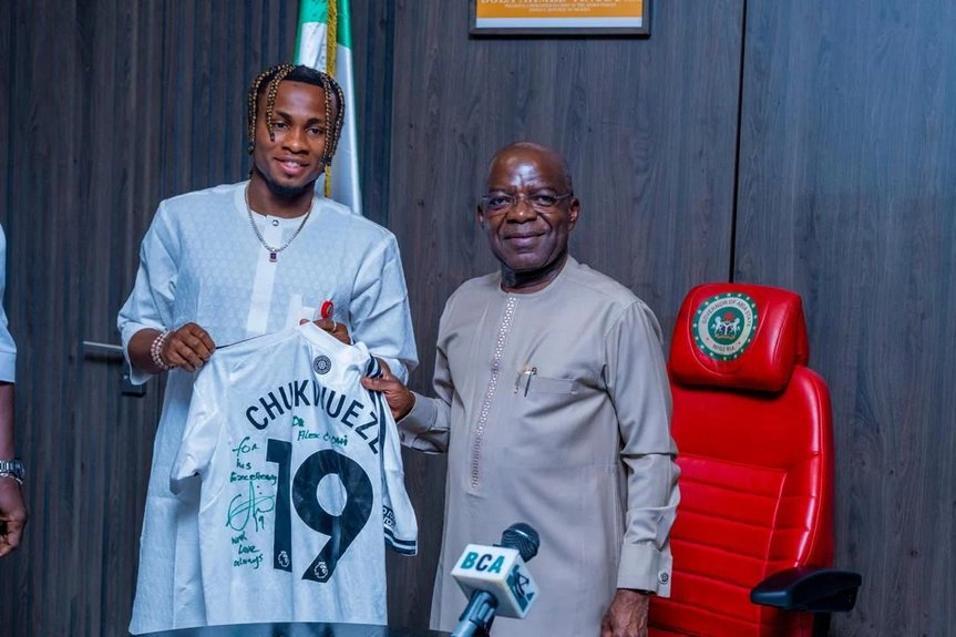 Otti Hosts Chukwueze, Reveals Plans for Umuahia Stadium City