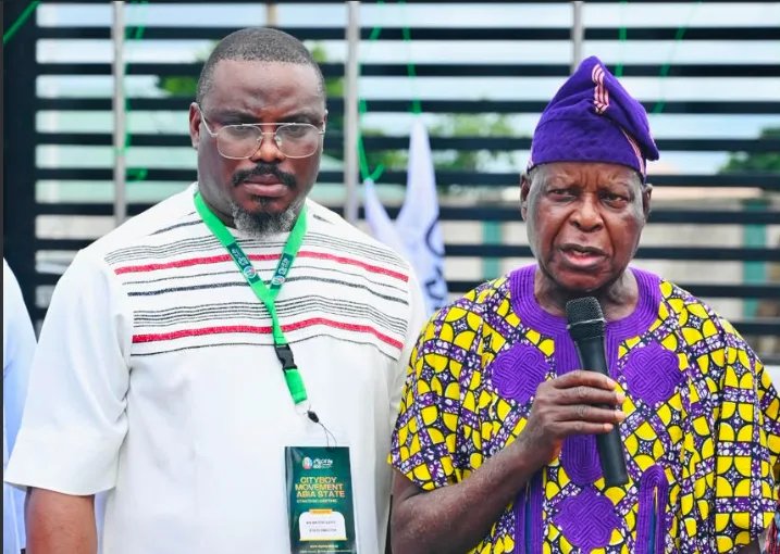 Ex-IGP Mike Okiro Visits CityBoy Movement Office in Abia, Commends Seyi Tinubu's Initiative